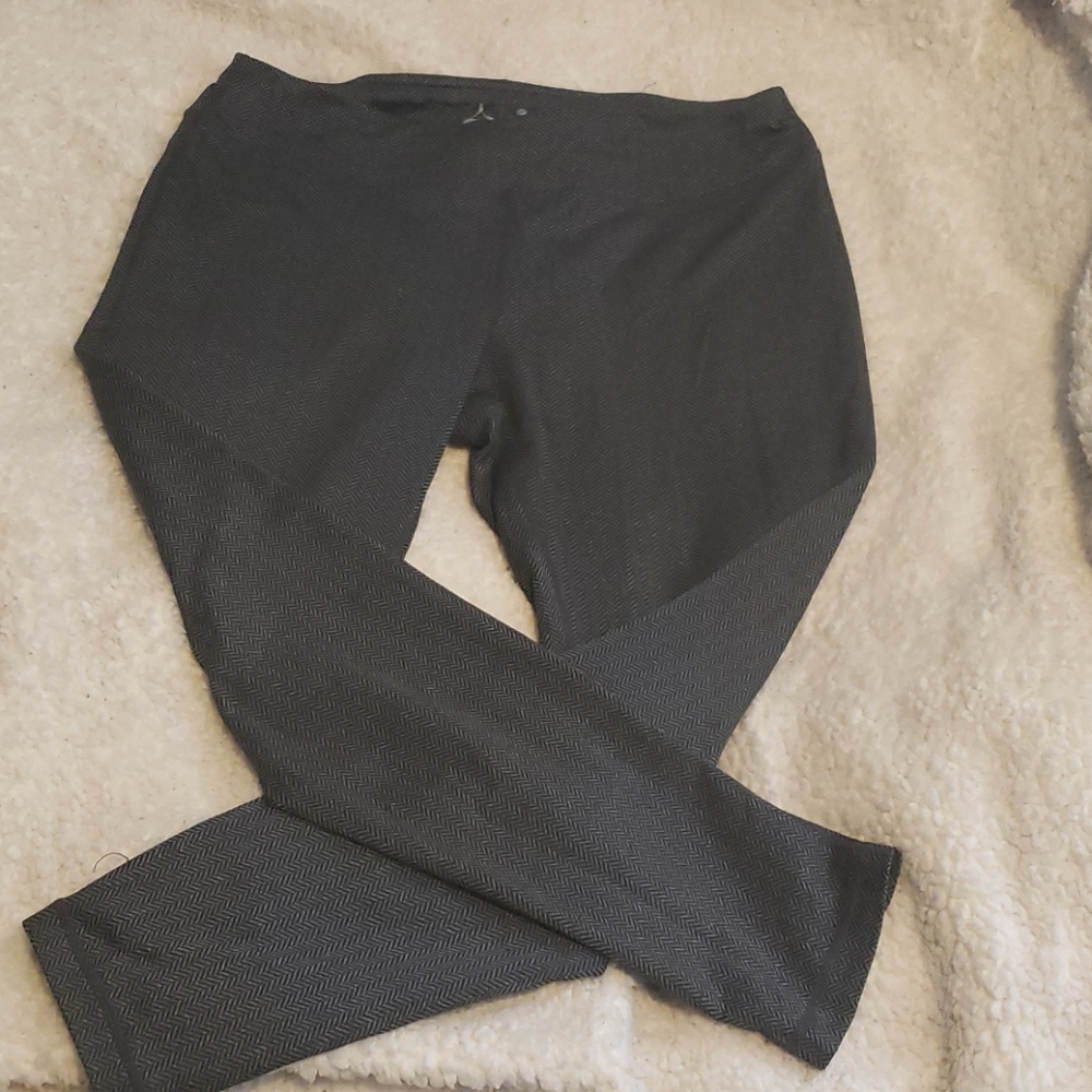 Aspire patterned leggings
